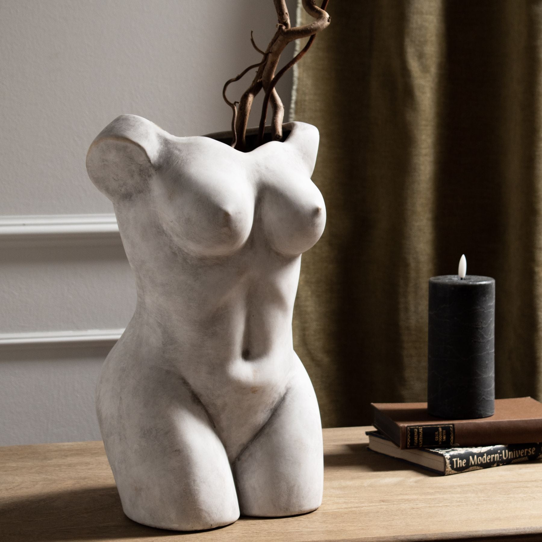 Doddington Female Figure Vase