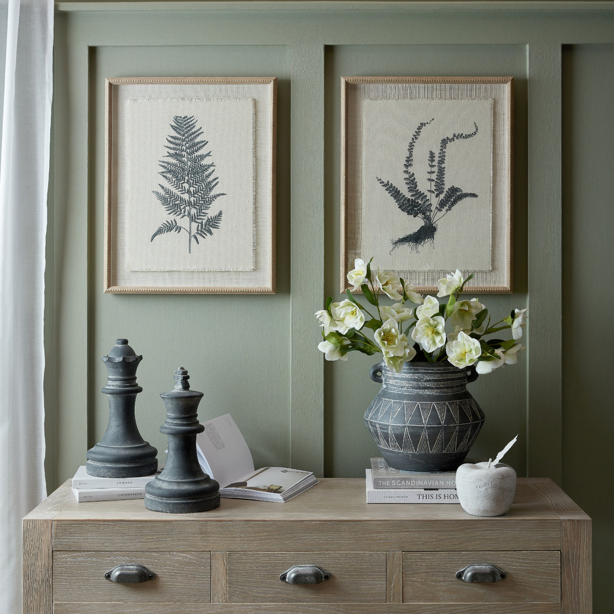 Brownieside Grey King Chess Piece