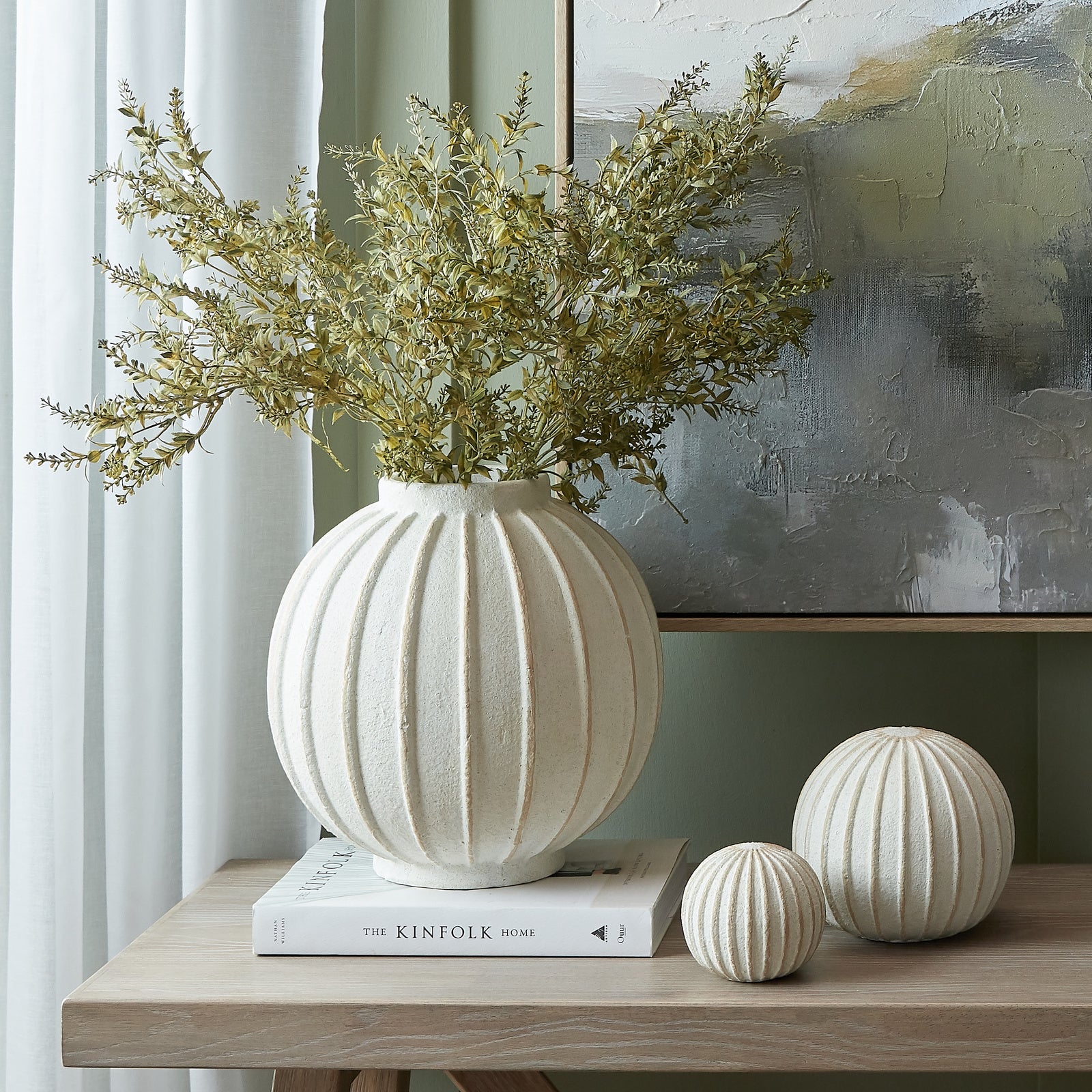 Longframlington Globe Vase