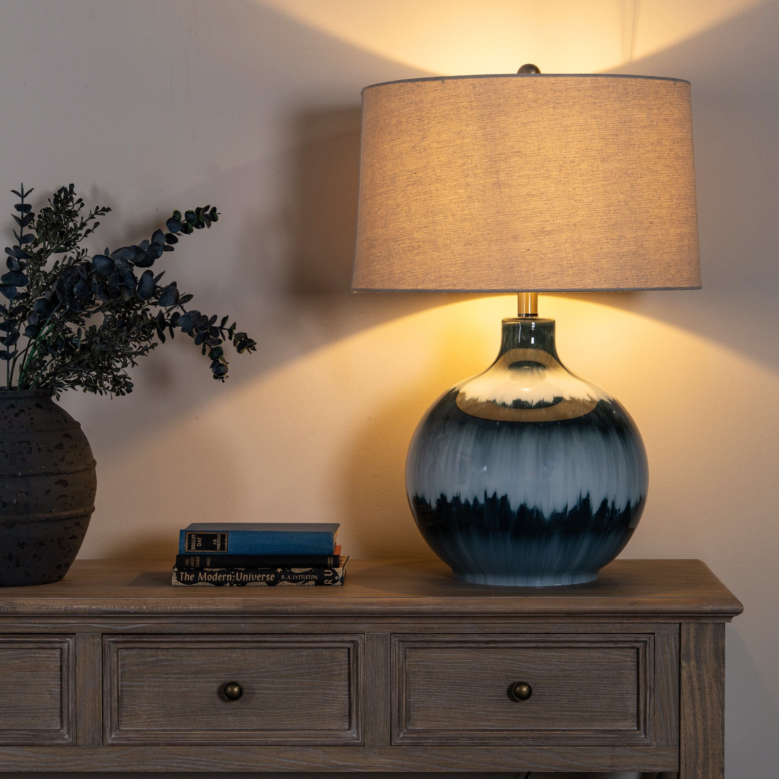 Gunnerton Glass Table Lamp