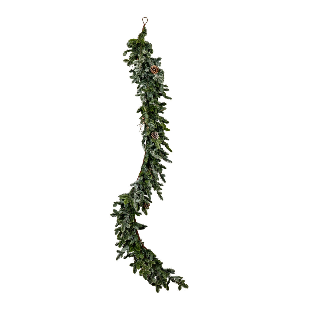 Lanehead Pine Garland with Pinecones