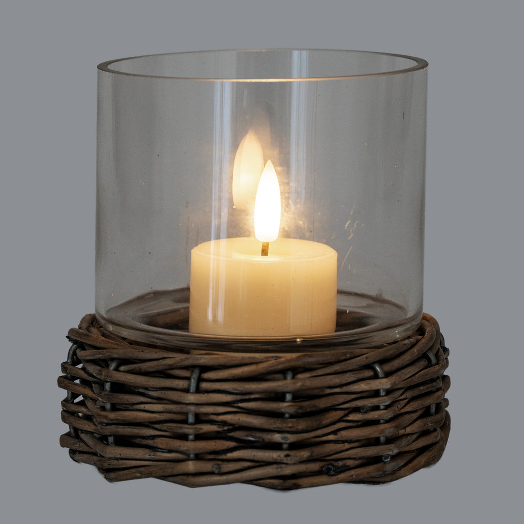 Briar Collection Small Hurricane Lantern With Wicker Tray